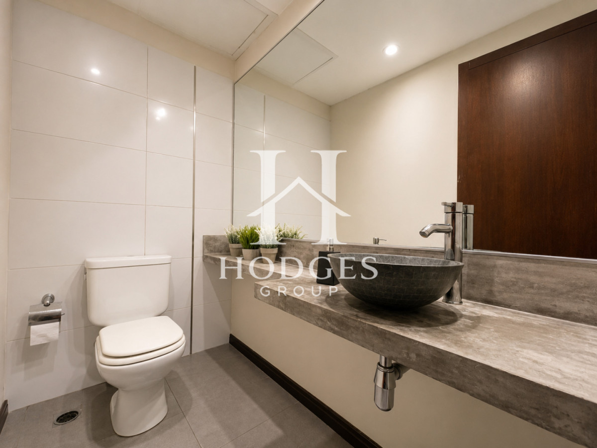 Casa ID.395 - Moderna Casa de 4 Dormitorios, Piscina Climatizada y Parrillero en Playa Mansa, Punta del Este