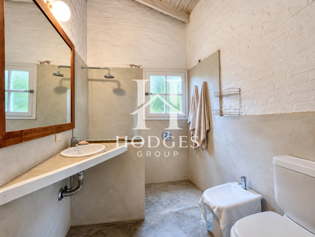Casa ID.84 - Excelente Casa de 4 Dormitorios con Piscina y Parrillero en Montoya, La Barra