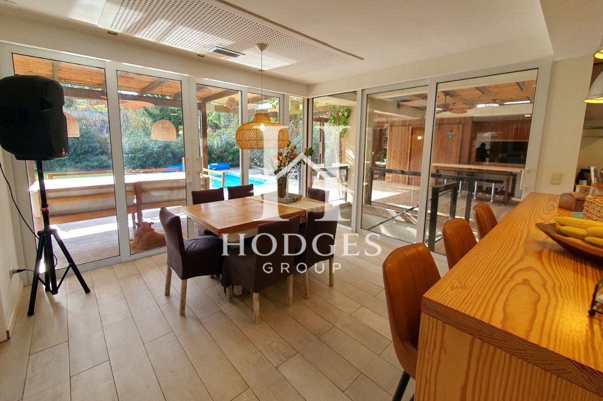 Casa ID.365 - Casa de 5 Dormitorios con Piscina Climatizada y Barbacoa. Gran parque en Burnett zona Pinares
