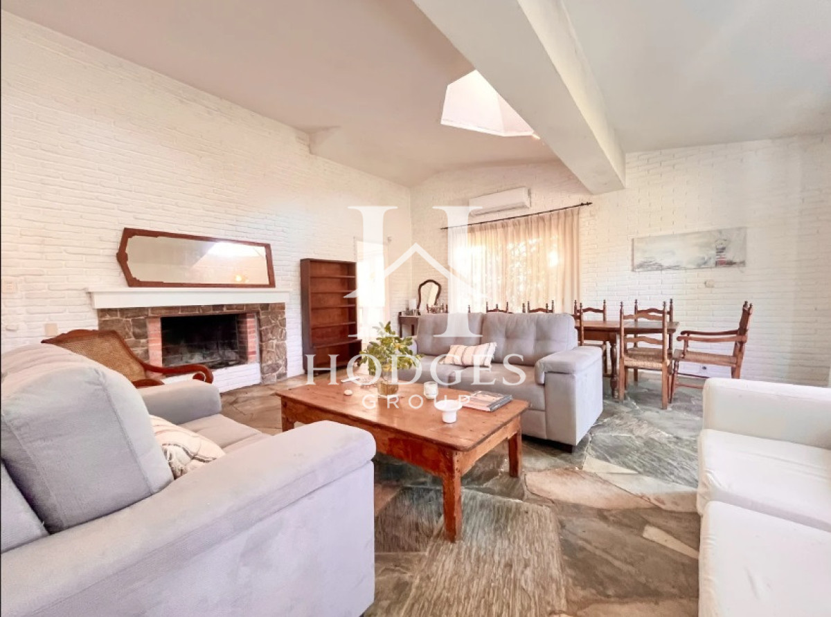 Casa ID.82 - Cómoda Casa de 5 Dormitorios, Parrillero y Gran Jardín en San Rafael, Punta del Este