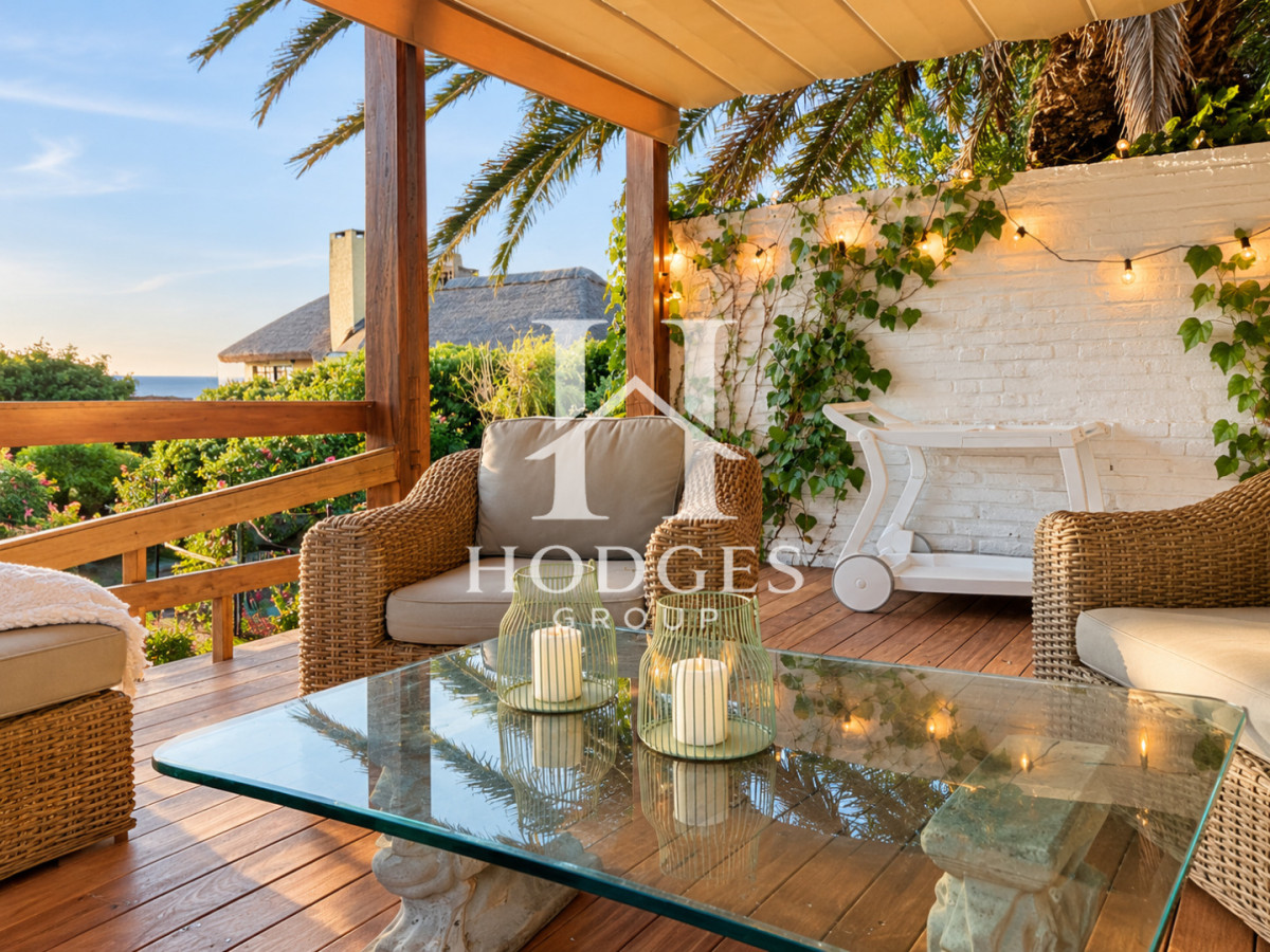 Casa ID.584 - Excelente Casa de 4 Dormitorios, Piscina Climatizada y Barbacoa a una cuadra del Mar, Playa Mansa