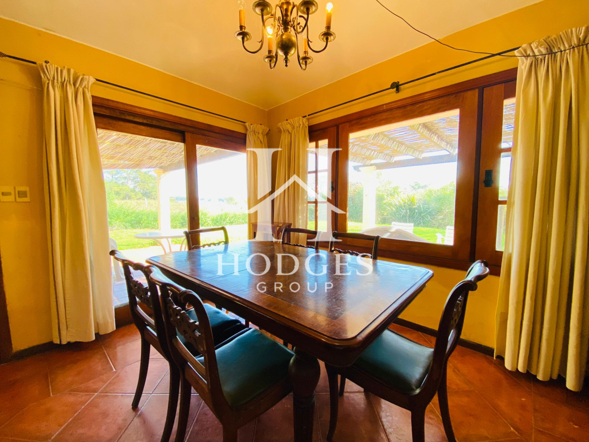 Casa ID.172 - Casa de 4 Dormitorios en Playa Mansa, Punta del Este