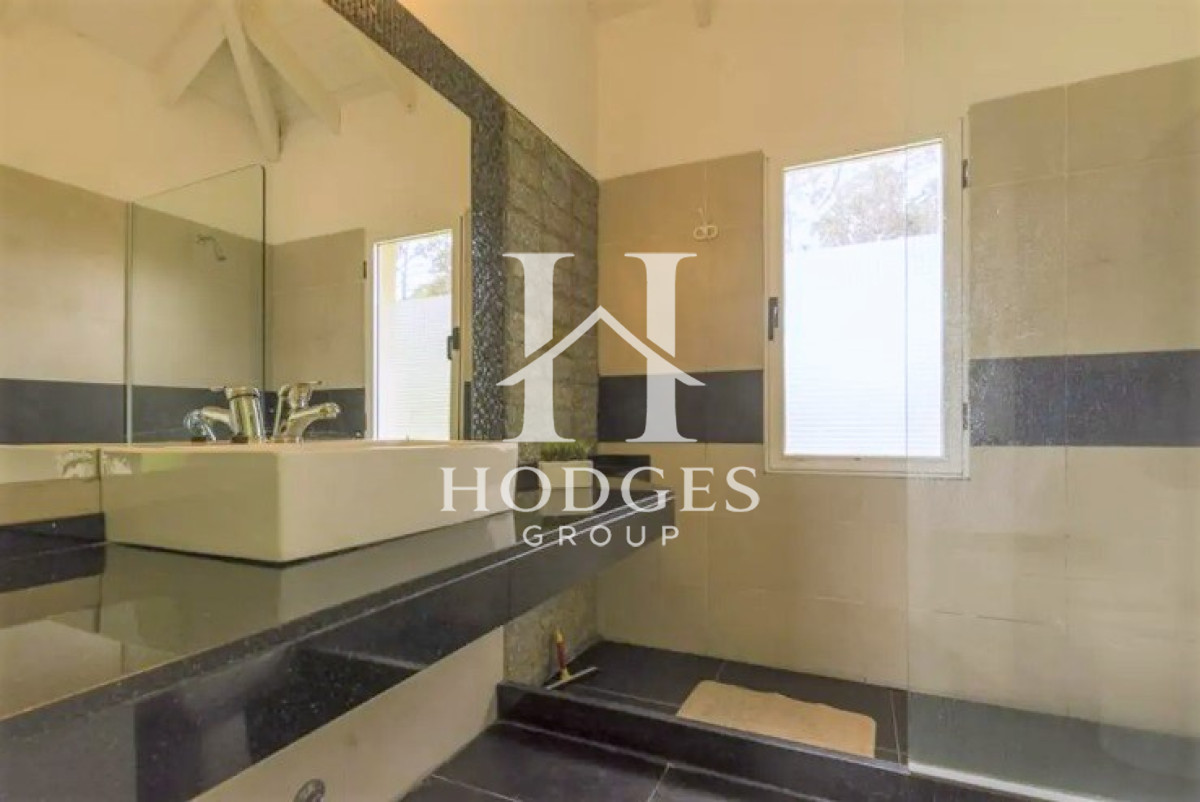 Casa ID.112 - Excelente Casa de 6 Dormitorios y Piscina en Montoya, La Barra