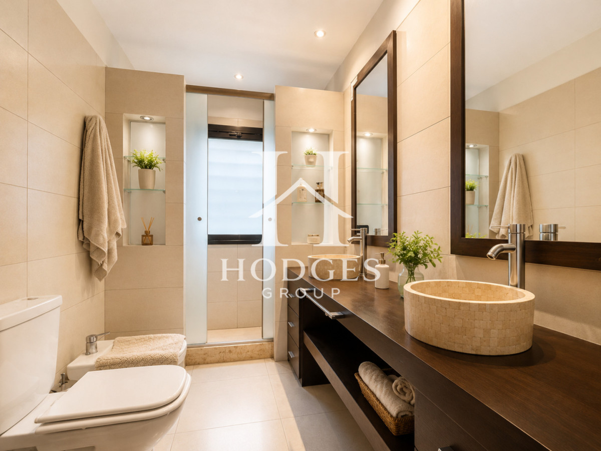 Casa ID.395 - Moderna Casa de 4 Dormitorios, Piscina Climatizada y Parrillero en Playa Mansa, Punta del Este