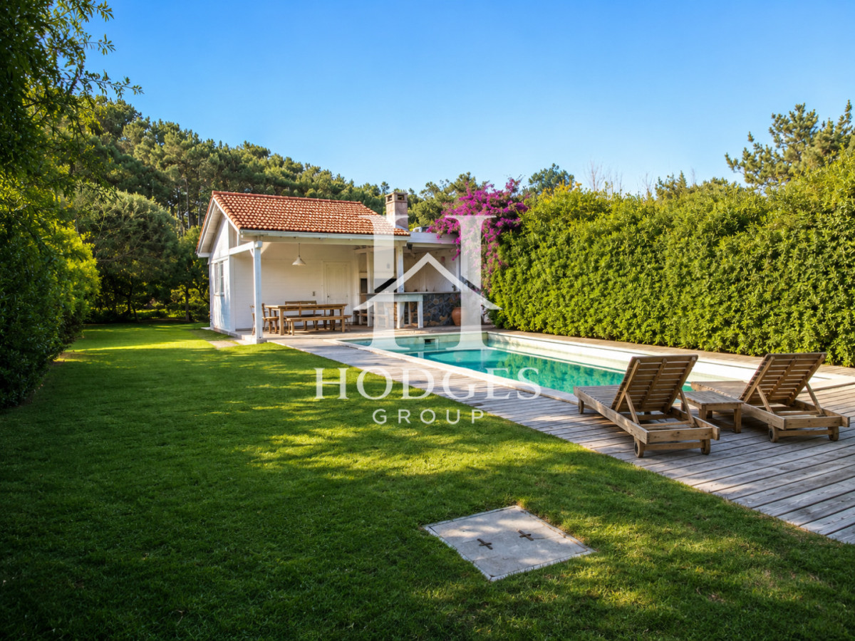 Casa ID.84 - Excelente Casa de 4 Dormitorios con Piscina y Parrillero en Montoya, La Barra