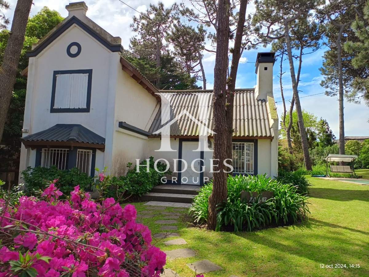 Casa ID.173 - Casa de 3 Dormitorios más Dependencia y Piscina, en Aidy Grill Punta del Este, Ubicada a pasos del Mar
