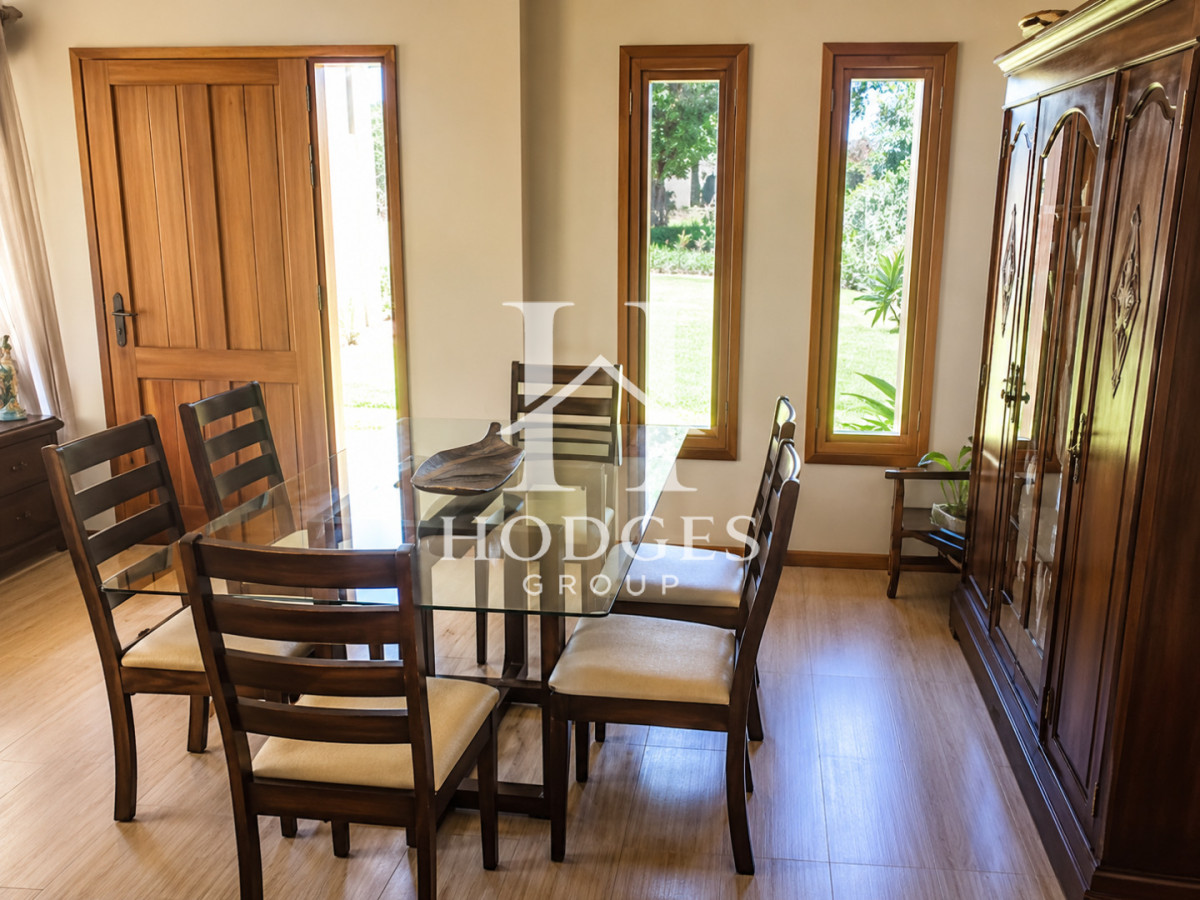 Casa ID.573 - Casa de 4 Dormitorios, Piscina Climatizada y Barbacoa a solo 500 metros del mar - Playa Mansa, Punta del Este