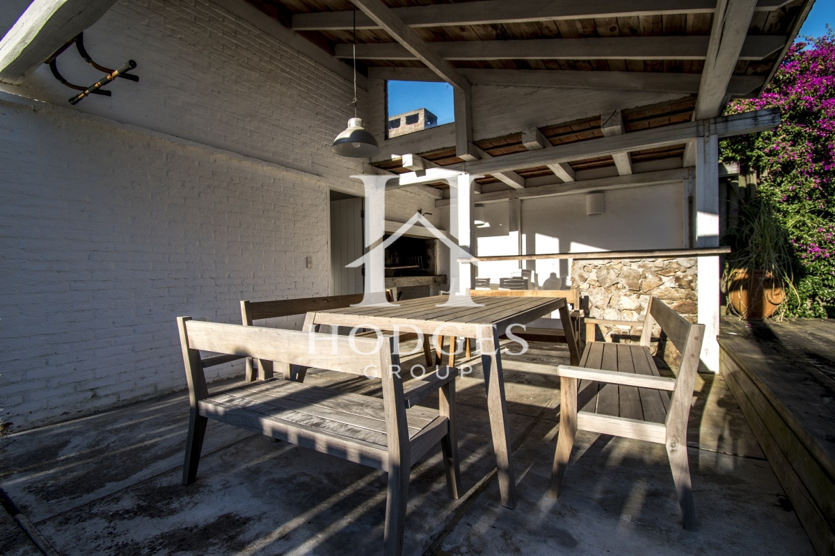 Casa ID.84 - Excelente Casa de 4 Dormitorios con Piscina y Parrillero en Montoya, La Barra