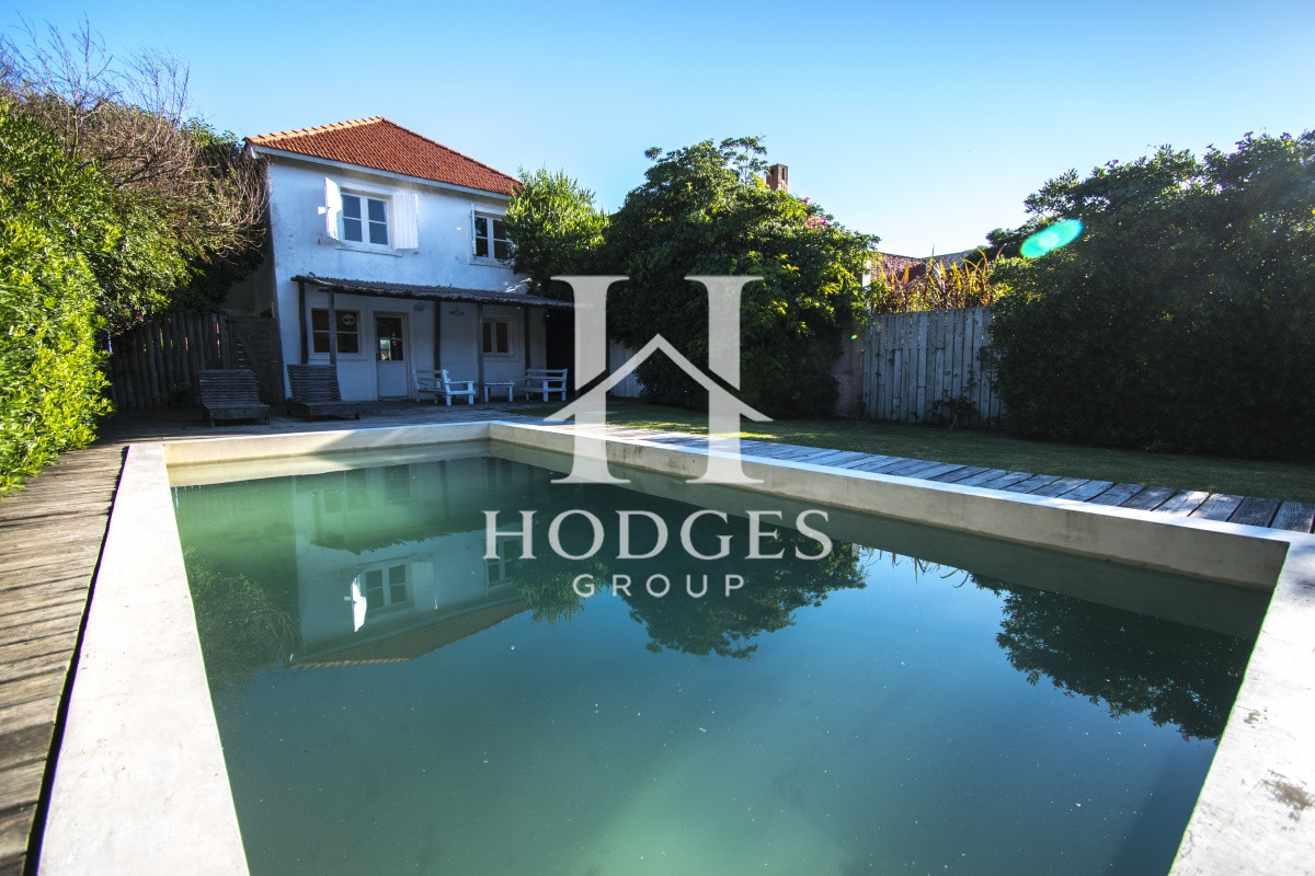 Casa ID.84 - Excelente Casa de 4 Dormitorios con Piscina y Parrillero en Montoya, La Barra