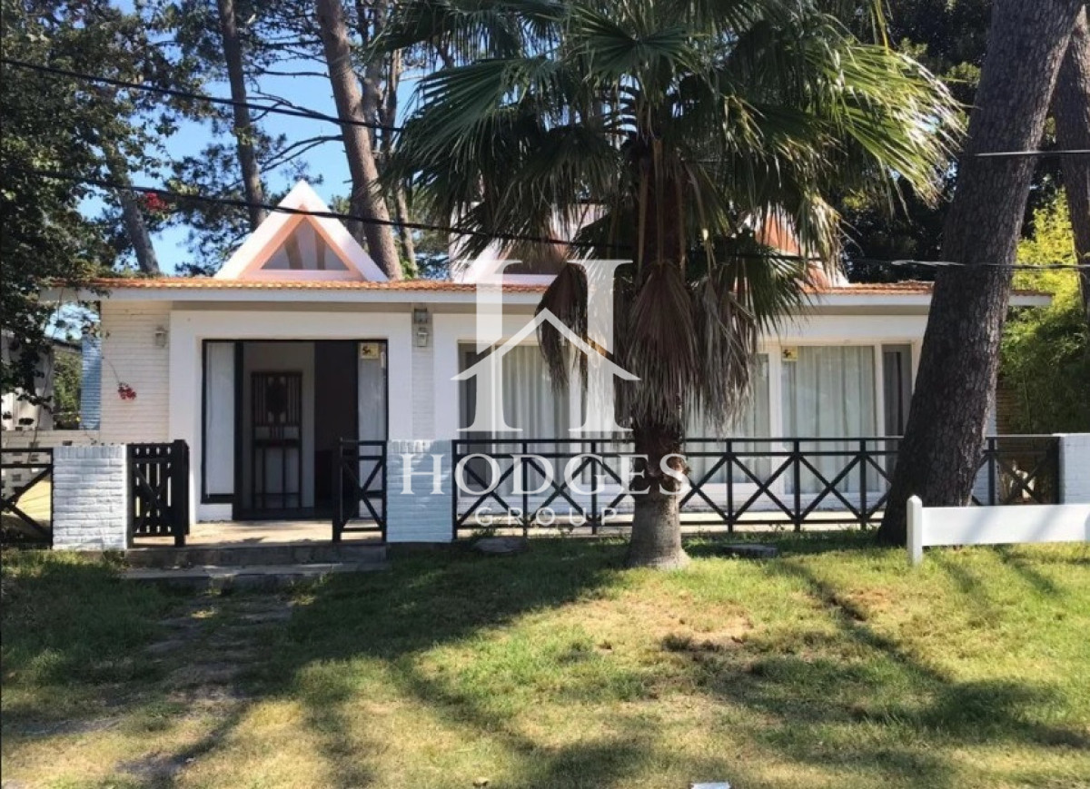 Casa ID.82 - Cómoda Casa de 5 Dormitorios, Parrillero y Gran Jardín en San Rafael, Punta del Este