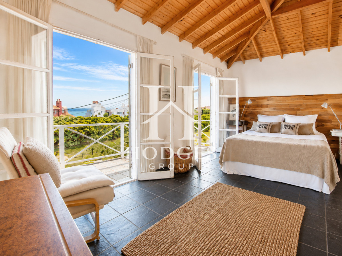 Casa ID.84 - Excelente Casa de 4 Dormitorios con Piscina y Parrillero en Montoya, La Barra