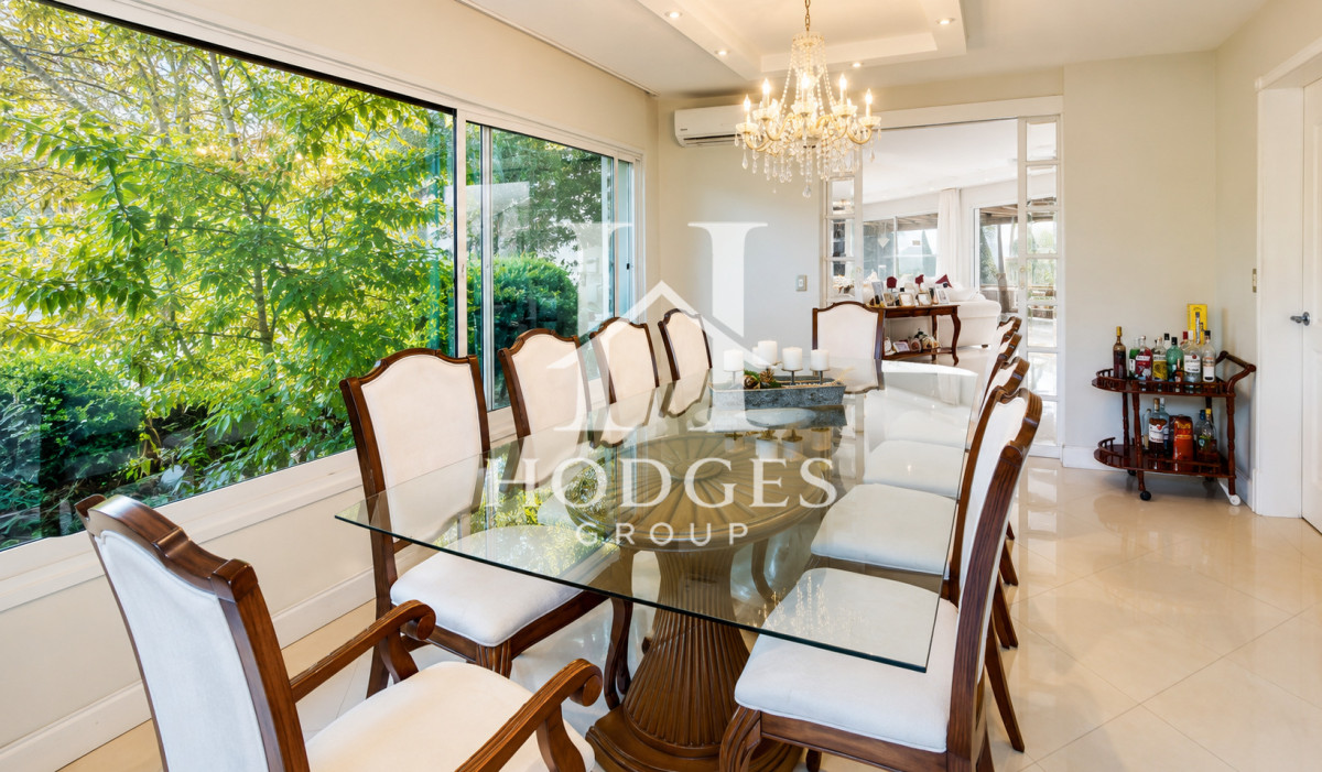 Casa ID.456 - Excelente Casa de 5 Dormitorios en Barrio Privado La Arbolada, Punta del Este