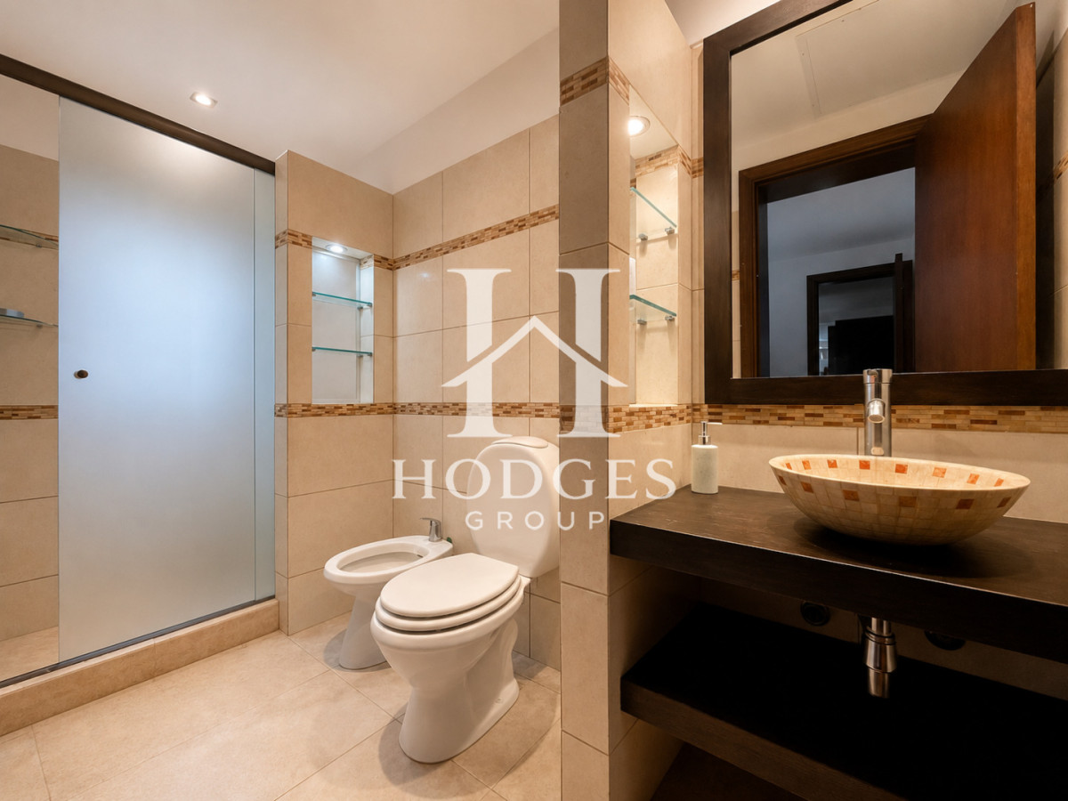Casa ID.395 - Moderna Casa de 4 Dormitorios, Piscina Climatizada y Parrillero en Playa Mansa, Punta del Este