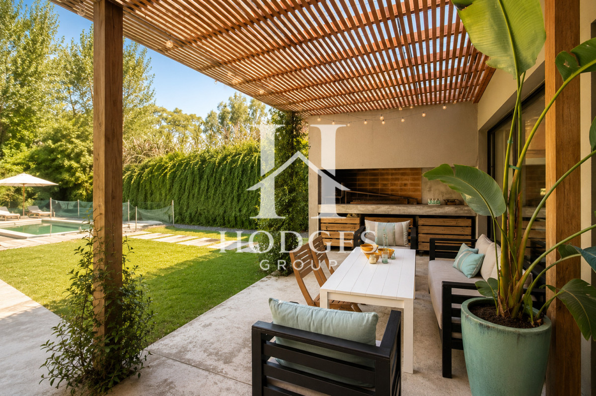 Casa ID.80 - Excelente Casa de 3 Dormitorios en Barrio Privado, La Arbolada - Punta del Este, Venta