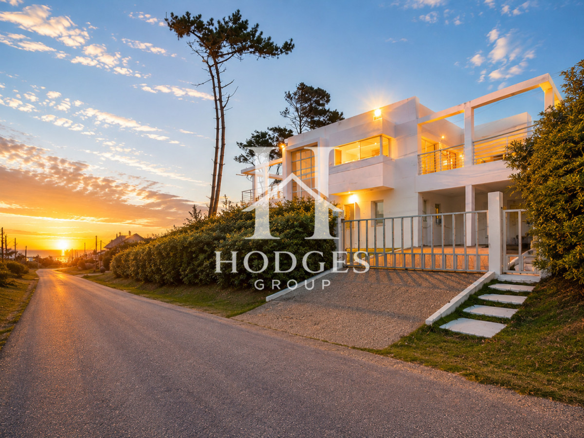 Casa ID.481 - Excelente Casa de 4 Dormitorios y Piscina en Manantiales, Punta del Este