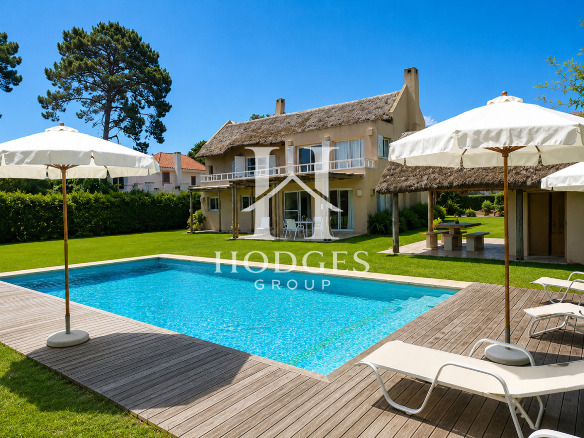 Casa ID.503 - Casa de 5 Suites con Piscina y Parrillero en San Rafael, Punta del Este