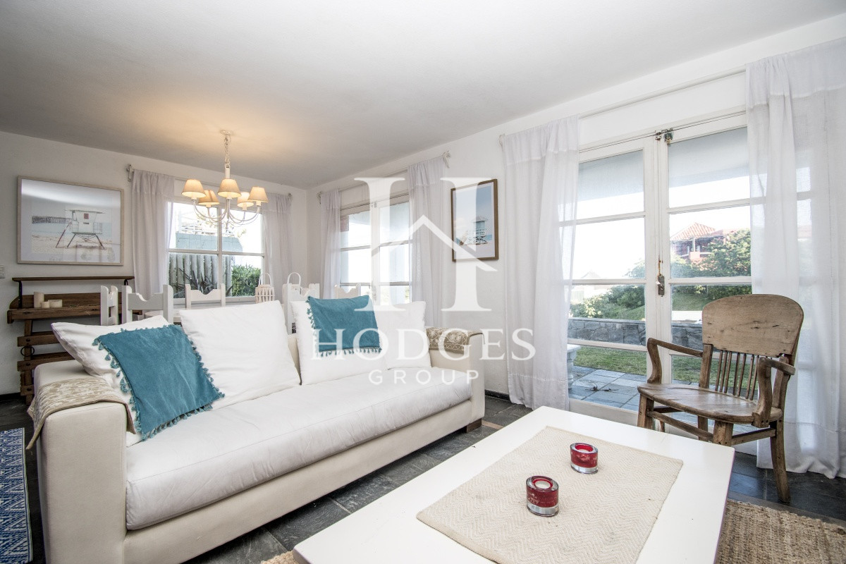 Casa ID.84 - Excelente Casa de 4 Dormitorios con Piscina y Parrillero en Montoya, La Barra
