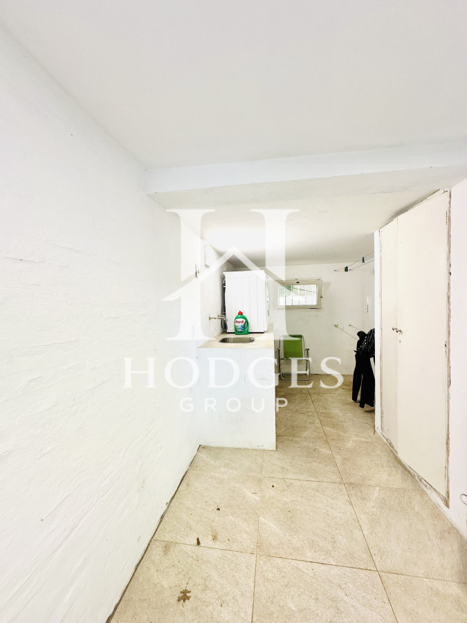Casa ID.457 - Espectacular Casa Moderna de 5 Dormitorios con Piscina Climatizada y Barbacoa en Alquiler de Temporada, Punta del Este