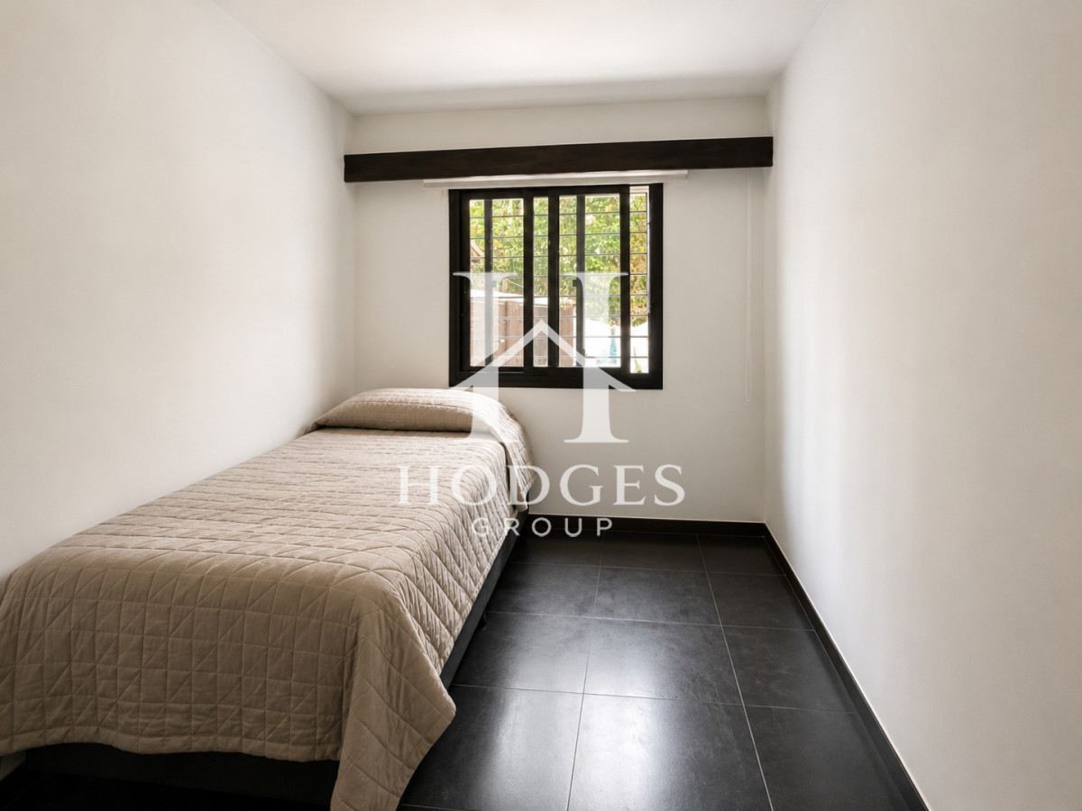 Casa ID.395 - Moderna Casa de 4 Dormitorios, Piscina Climatizada y Parrillero en Playa Mansa, Punta del Este