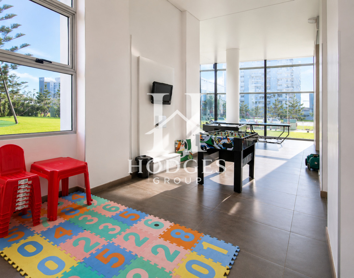 Apartamento ID.353 - Oportunidad en Venta, Apartamento De 2 Dormitorios y Parrillero En Playa Mansa, Punta Del Este