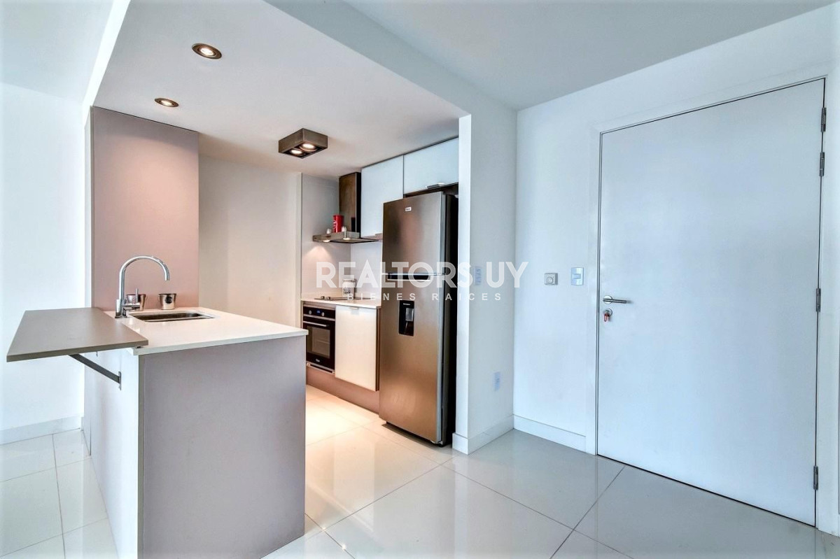Apartamento ID.329 - Venta de apartamento de dos dormitorios con dos baños moderna Torre, Art Tower, Punta del Este