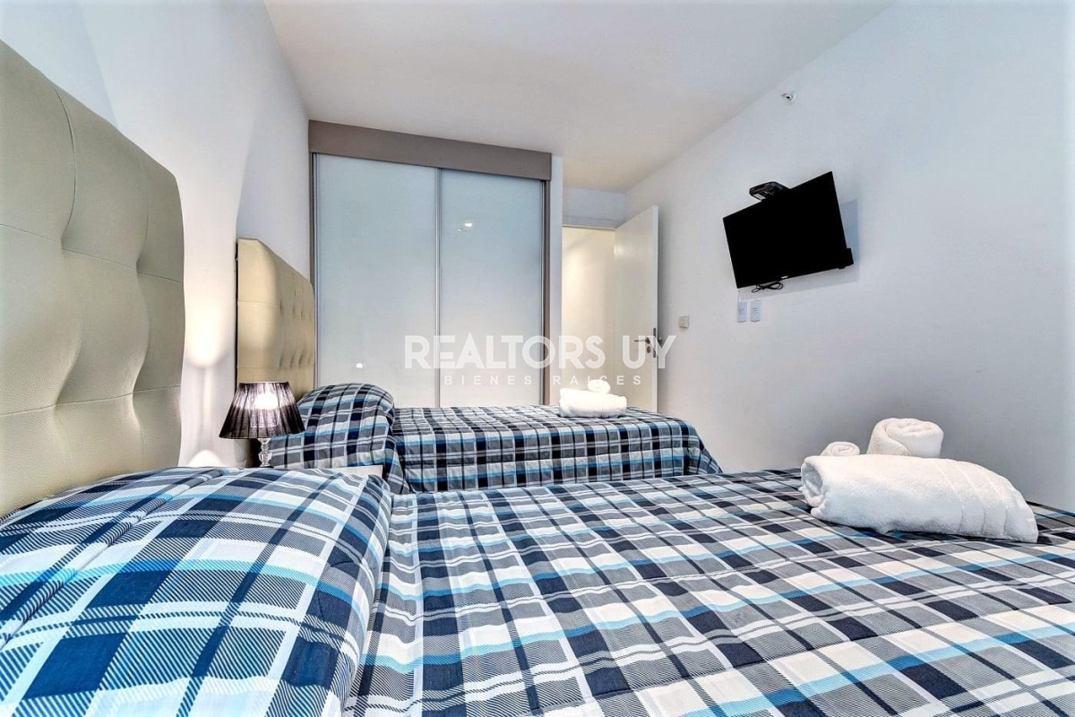 Apartamento ID.328 - Venta y alquiler temporal de apartamento de dos dormitorios en edificio Art Tower, La Pastora, Punta del Este