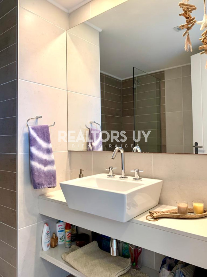 Apartamento ID.539 - Excelente Apartamento de 2 Dormitorios en Ocean Drive, Punta del Este