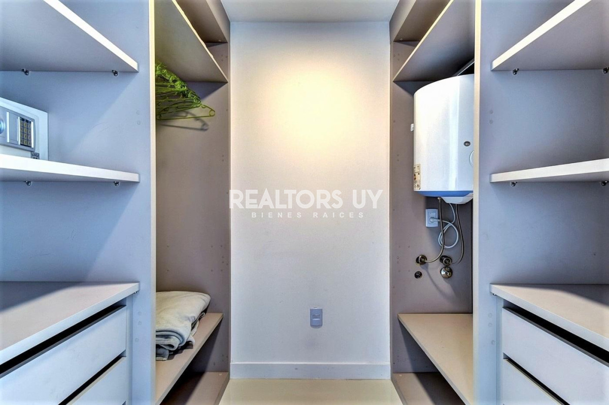 Apartamento ID.328 - Venta y alquiler temporal de apartamento de dos dormitorios en edificio Art Tower, La Pastora, Punta del Este