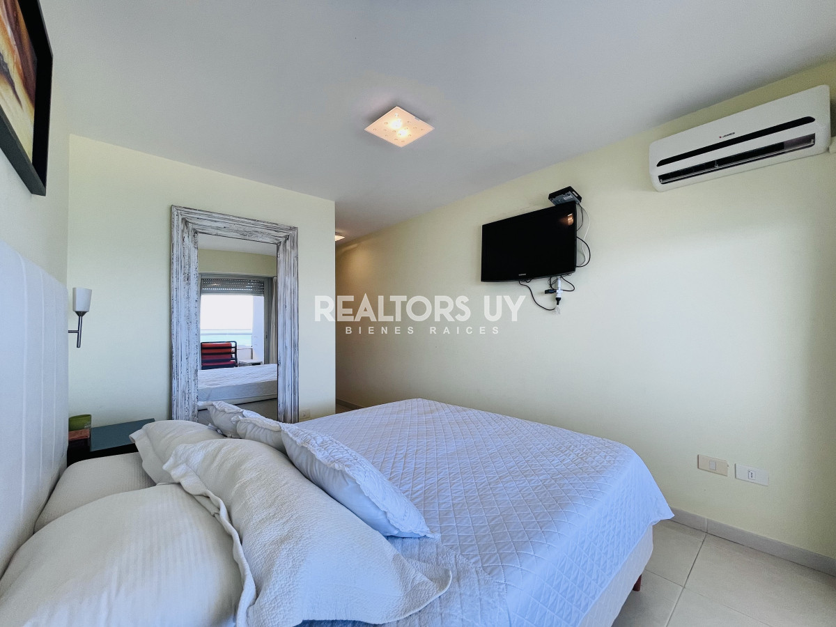 Apartamento ID.538 - Excelente Apartamento de 2 Dormitorios con Vista al Mar, Playa Mansa