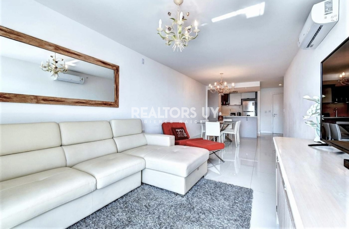 Apartamento ID.328 - Venta y alquiler temporal de apartamento de dos dormitorios en edificio Art Tower, La Pastora, Punta del Este