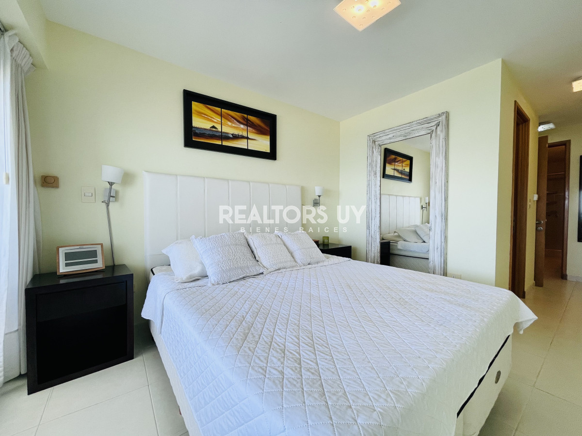 Apartamento ID.538 - Excelente Apartamento de 2 Dormitorios con Vista al Mar, Playa Mansa