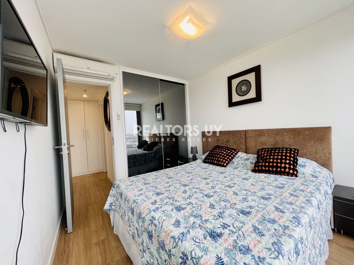 Apartamento ID.427 - Excelente Apartamento de 2 Dormitorios en Venta y Alquiler - Playa Mansa, Punta del Este