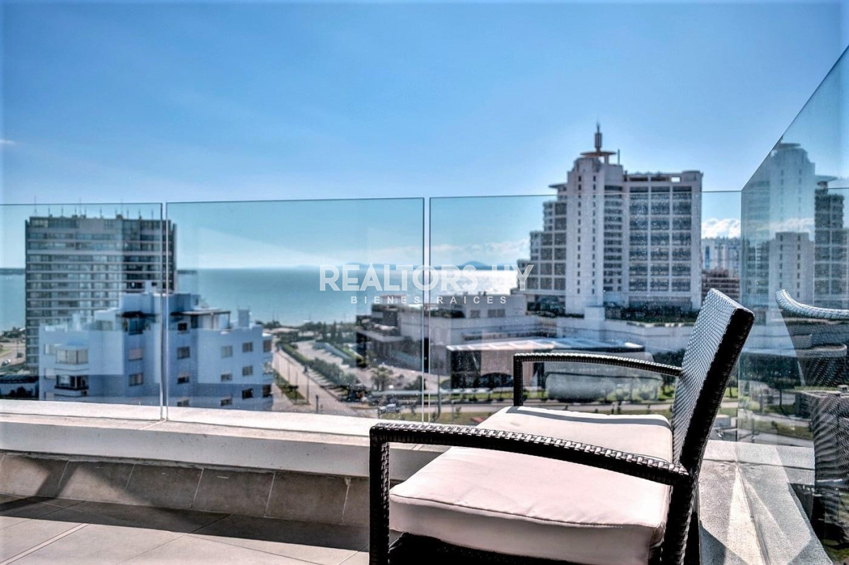 Apartamento ID.328 - Venta y alquiler temporal de apartamento de dos dormitorios en edificio Art Tower, La Pastora, Punta del Este
