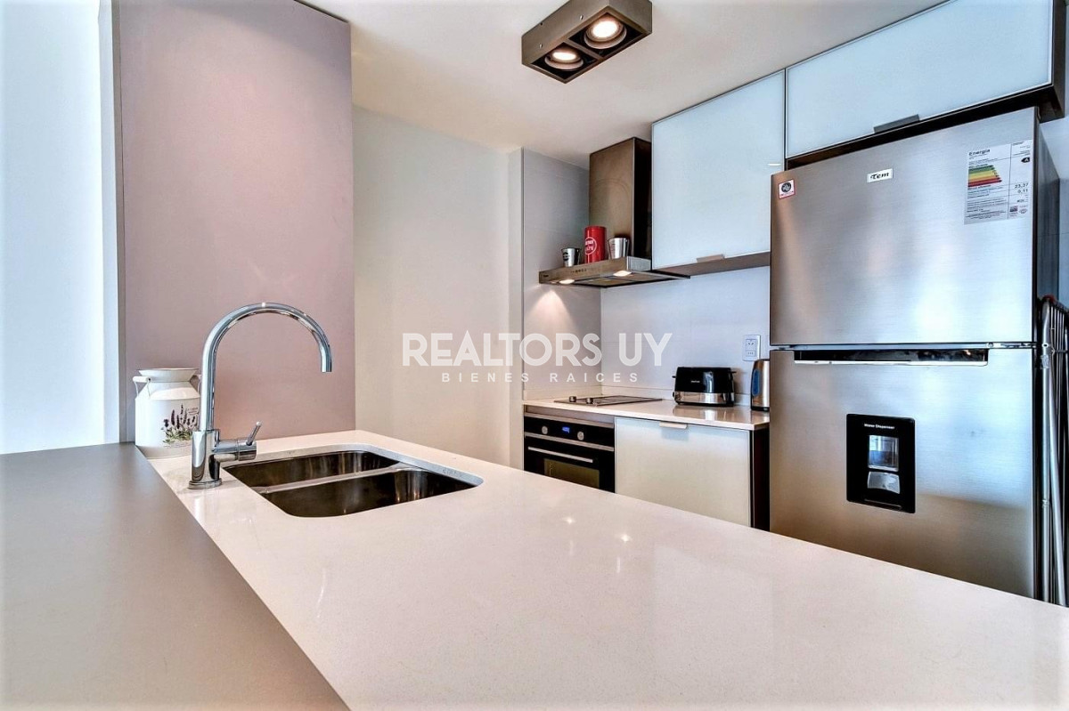 Apartamento ID.328 - Venta y alquiler temporal de apartamento de dos dormitorios en edificio Art Tower, La Pastora, Punta del Este
