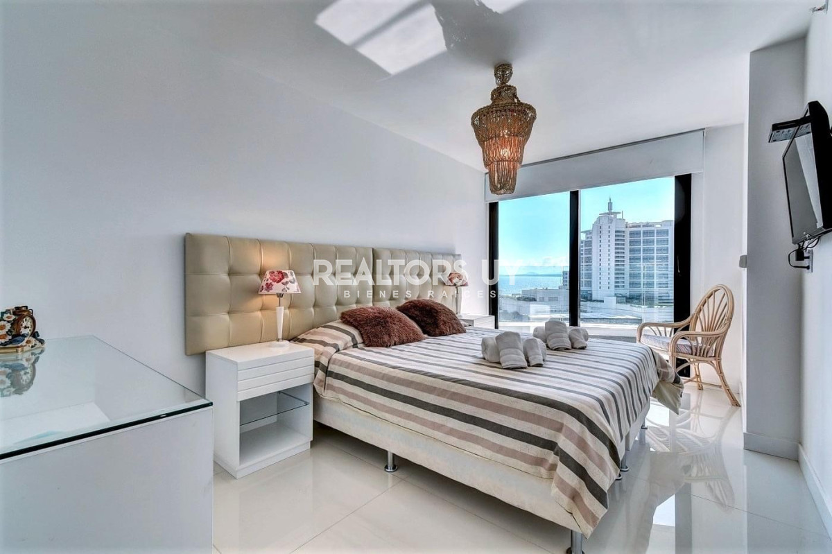 Apartamento ID.328 - Venta y alquiler temporal de apartamento de dos dormitorios en edificio Art Tower, La Pastora, Punta del Este