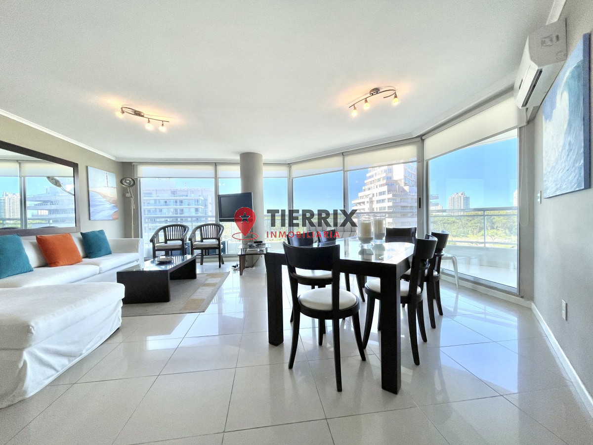 Apartamento ID.166 - OCEAN DRIVE I Venta y alquiler temporal de apartamento de tres dormitorios más dependencia de servicio en Torre de categoría a pasos de playa Brava