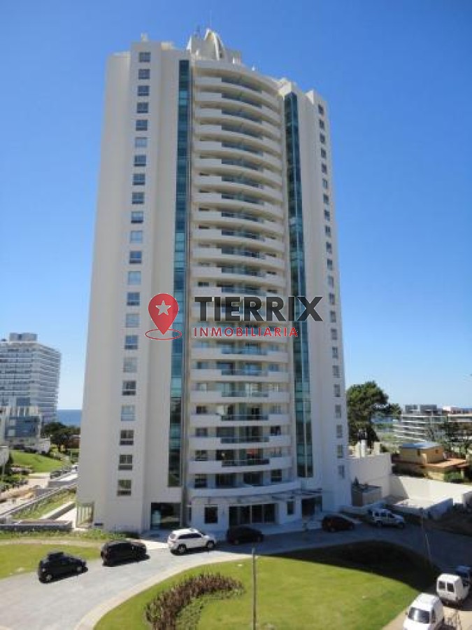 Apartamento ID.192 - WIND TOWER  Apartamento de 2 Dormitorios en Playa Brava con Vista al Mar - Venta