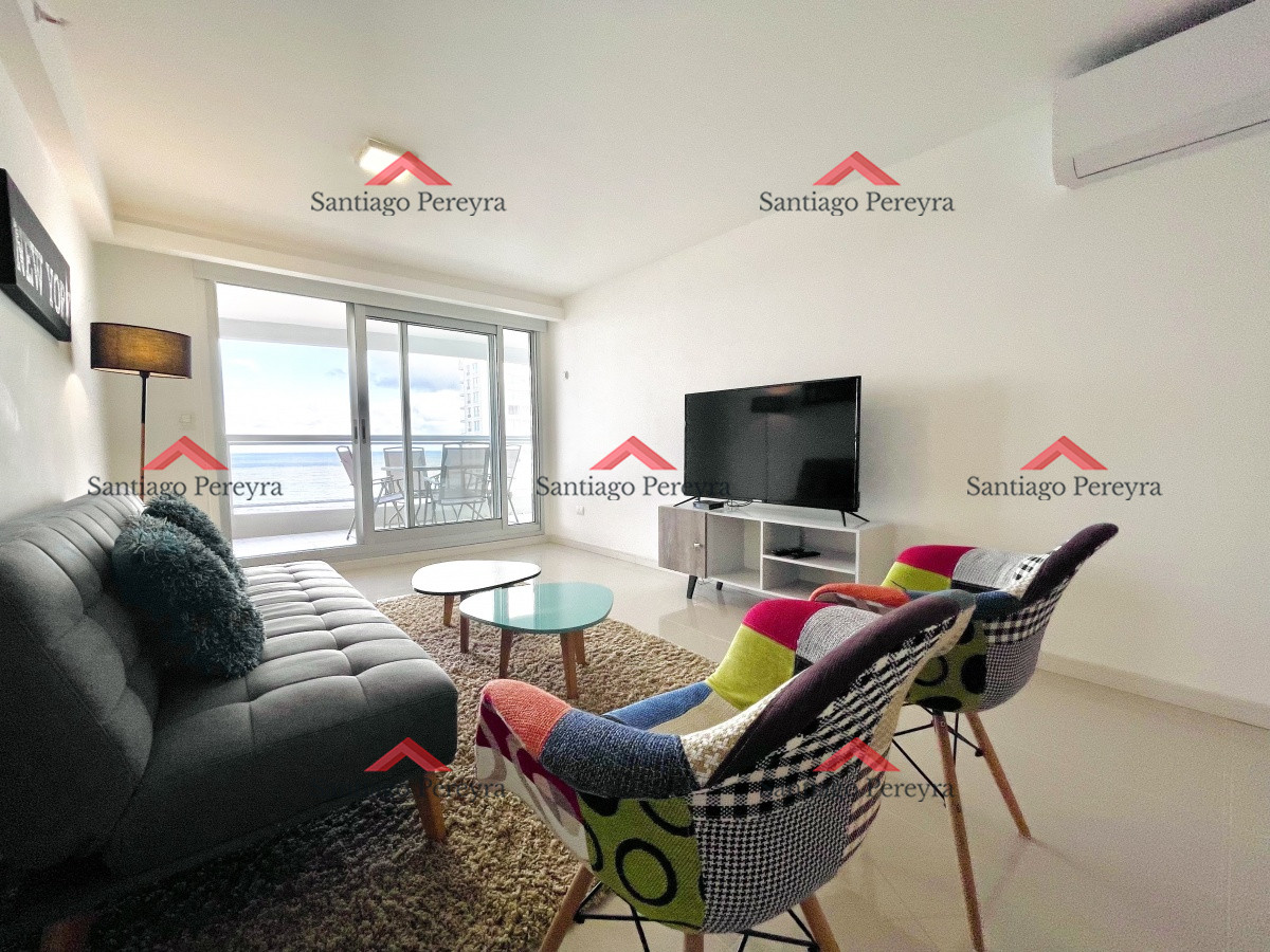 Apartamento ID.15594 - Apartamento de 2 Dormitorios y Parrillero con Vista al Mar en Playa Brava, Look Tower