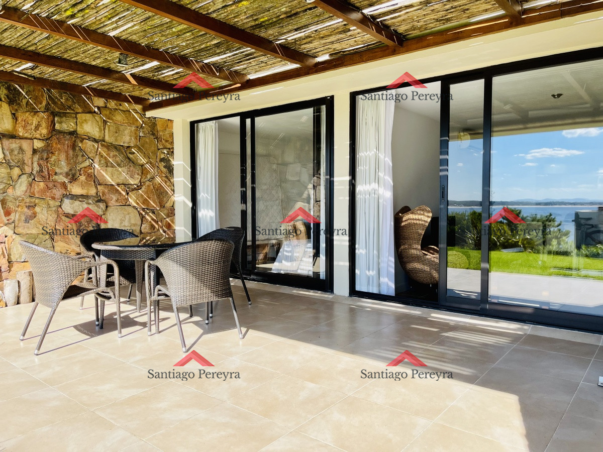 Apartamento ID.13193 - Venta y alquiler temporario de apartamento de un dormitorio con parrillero en exclusivo complejo de Punta Ballena
