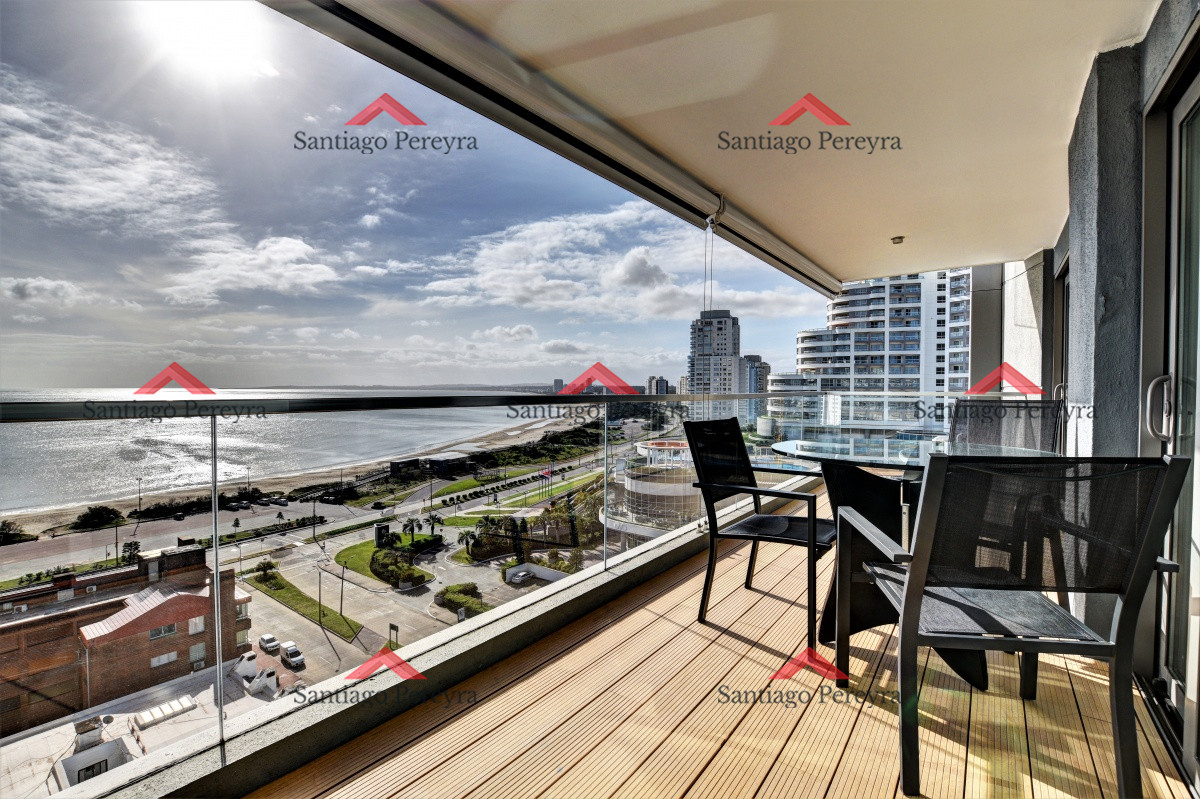 Apartamento ID.13670 - Moderno apartamento de 3 Dormitorios y Dependencia Playa Mansa