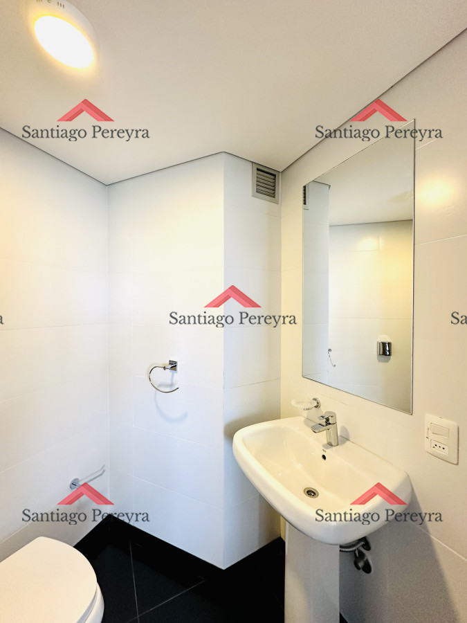 Apartamento ID.15895 - Oportunidad de venta apartamento de 3 dormitorios mas dependencia Playa Brava, Punta del Este