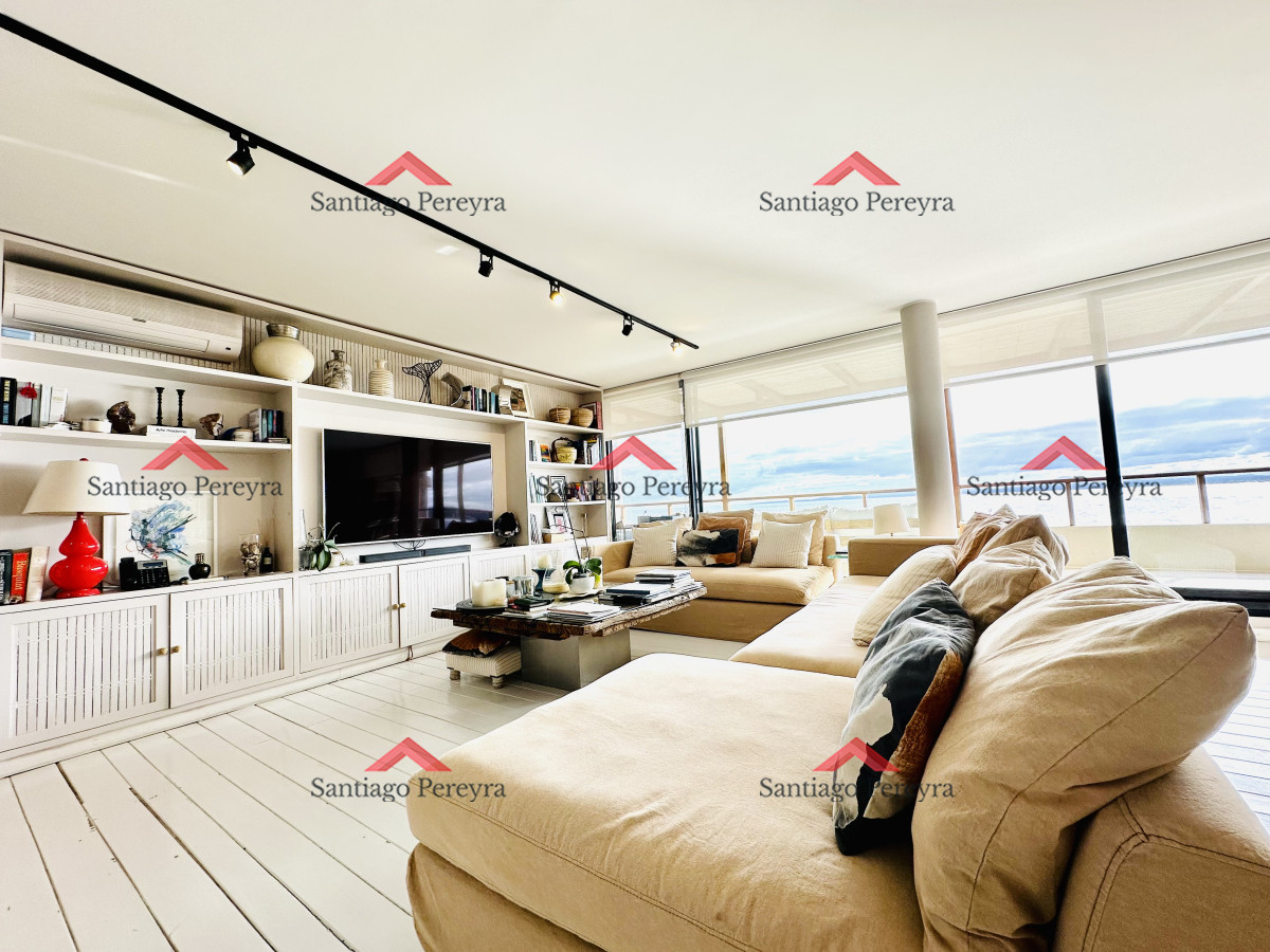 Apartamento ID.16576 - Alquiler temporario de magnífico apartamento de 3 dormitorios más dependencia en Punta Ballena 