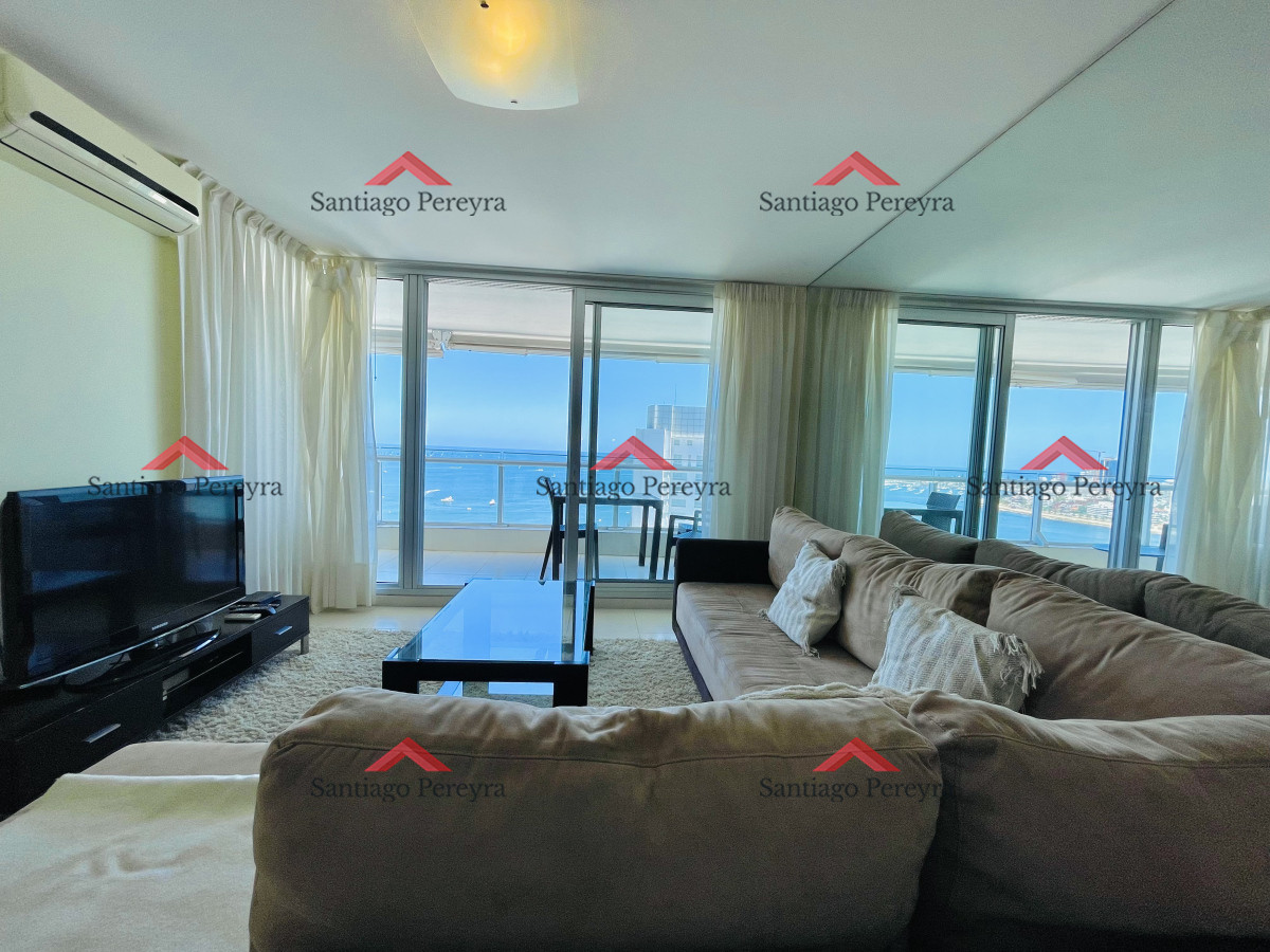 Apartamento ID.15891 - Excelente Apartamento de 2 Dormitorios con Vista al Mar, Playa Mansa