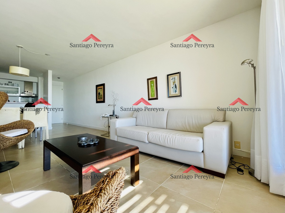 Apartamento ID.13193 - Venta y alquiler temporario de apartamento de un dormitorio con parrillero en exclusivo complejo de Punta Ballena