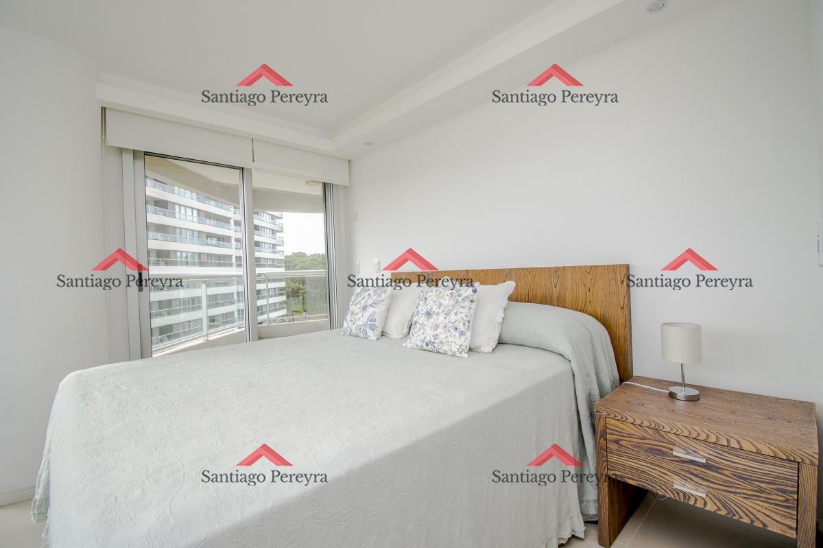 Apartamento ID.15869 - Apartamento de 2 Dormitorios + Servicio - Look Brava