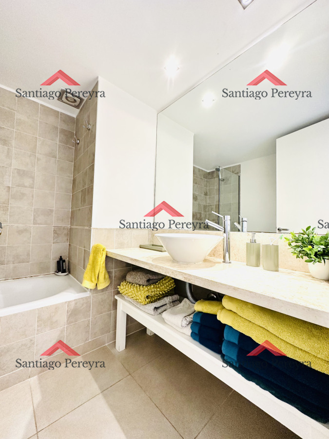 Apartamento ID.16576 - Alquiler temporario de magnífico apartamento de 3 dormitorios más dependencia en Punta Ballena 