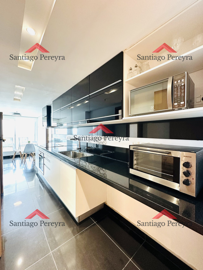 Apartamento ID.15895 - Oportunidad de venta apartamento de 3 dormitorios mas dependencia Playa Brava, Punta del Este