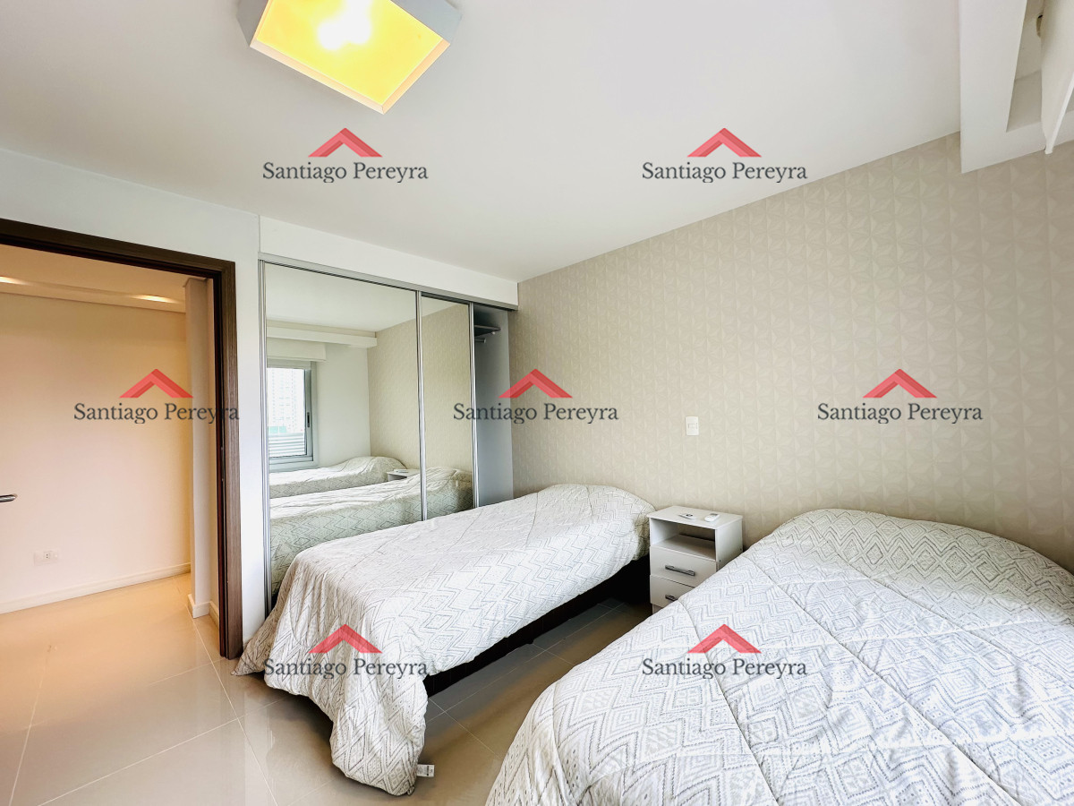 Apartamento ID.15895 - Oportunidad de venta apartamento de 3 dormitorios mas dependencia Playa Brava, Punta del Este