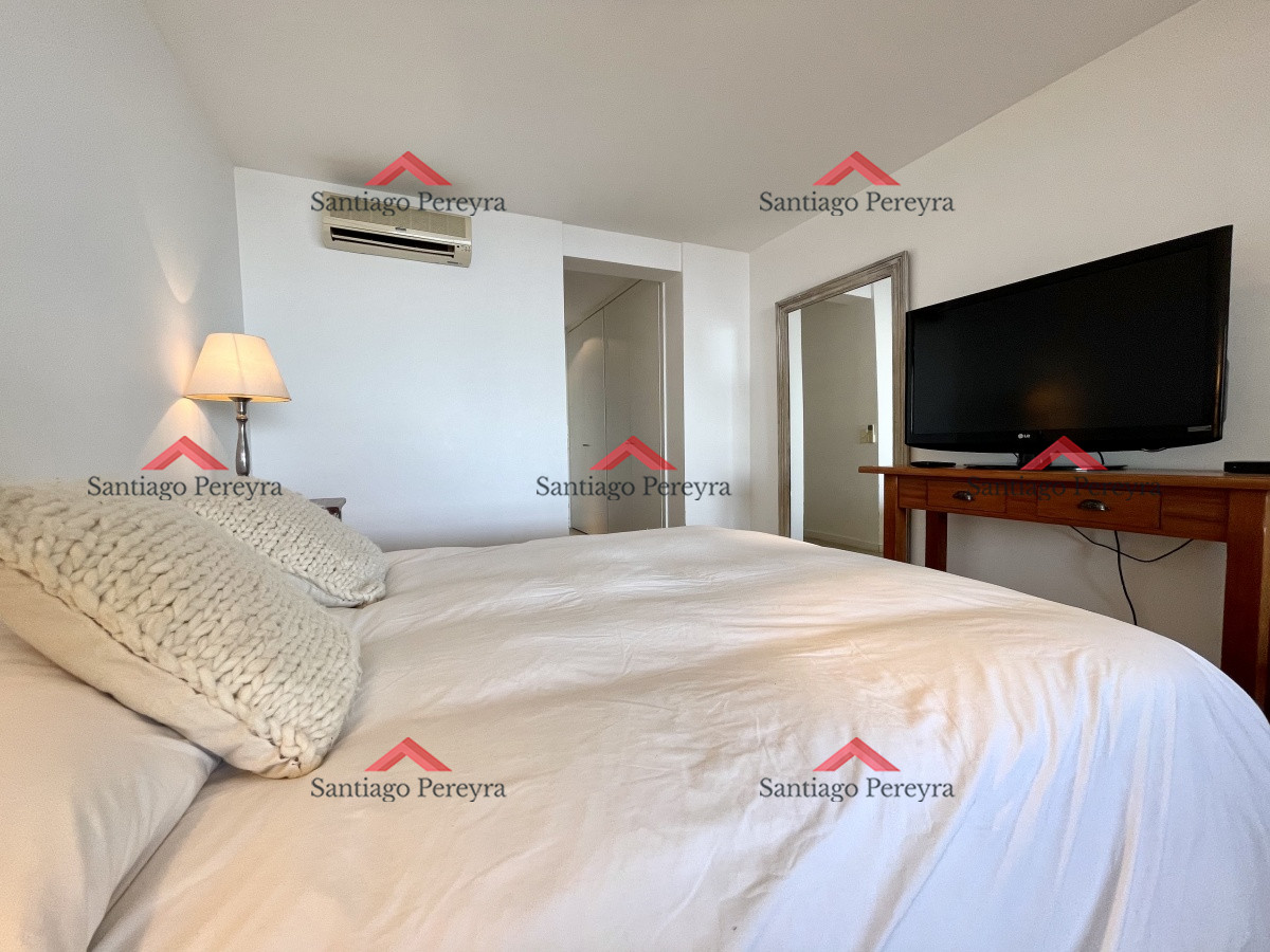 Apartamento ID.14647 - Apartamento de 2 Dormitorios con Parrillero y Vista al Mar en Punta Ballena