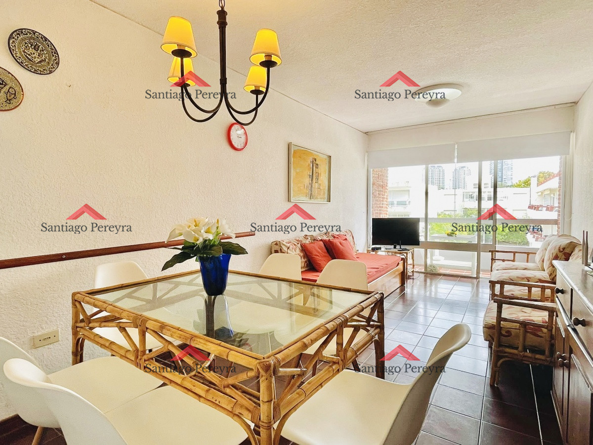 Apartamento ID.13480 - Apartamento de 2 Dormitorios en Aidy Grill a Pocos Metros de Playa Brava - Venta